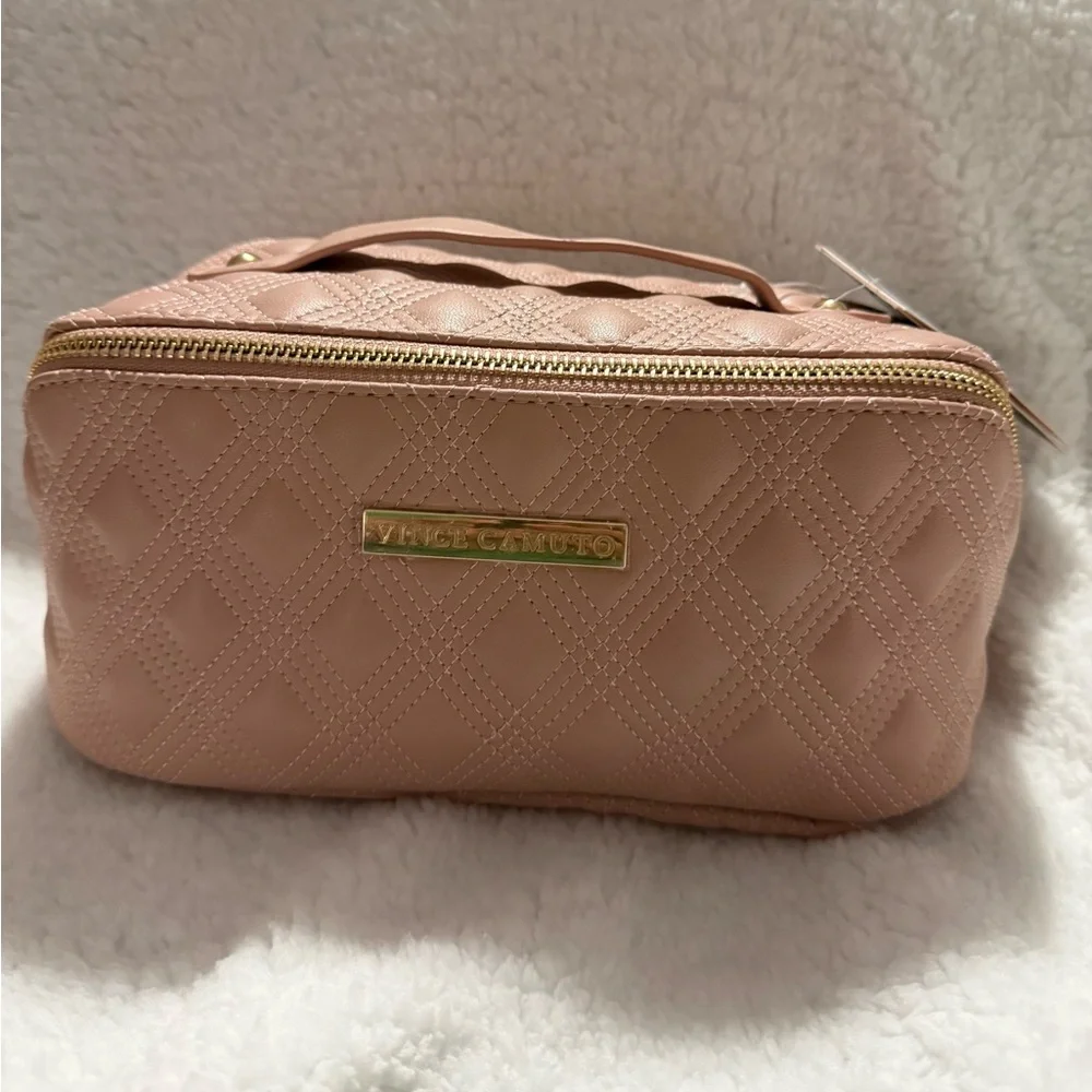 Vince Camuto Blush Pink Quilted Cosmetic Bag NWT - Picture 4 of 10
